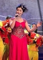 姜莹名 照片