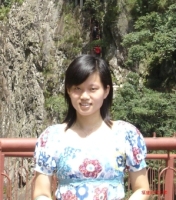 张紫琴 照片