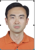 高勇 照片