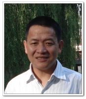何宇 照片