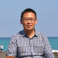 李守中 照片