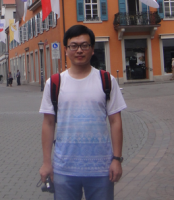 马明明 照片