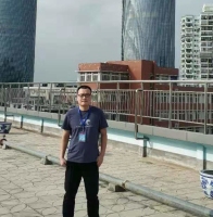 潘亚文 照片