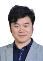 谢宏忠 照片