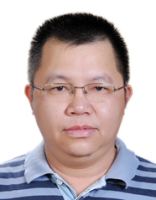 郑育毅 照片
