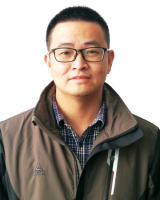 姚江龙 照片