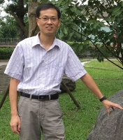 郭谋发 照片