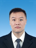 何炳蔚 照片