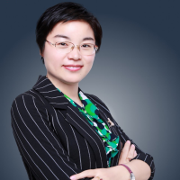 何群 照片