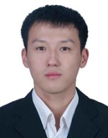黄健 照片