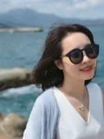 黄晓梅 照片