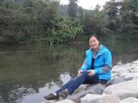 李奕 照片