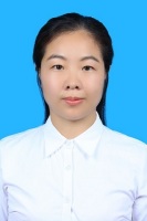吴伶 照片