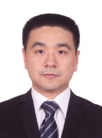 易杨 照片