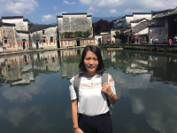郑素华 照片