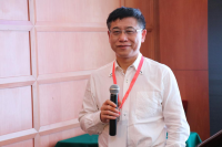 陈敦金 照片