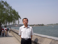 王建 照片