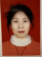 王梓 照片