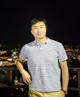 杨斌 照片