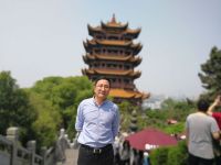 周伯荣 照片