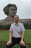 张世权 照片