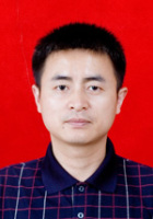 刘焱白 照片
