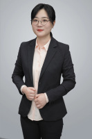 彭妙薇 照片