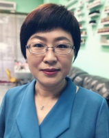 岳丽艳 照片