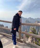 张庆霖 照片