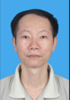 何建文 照片