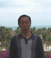 鲁盛潭 照片