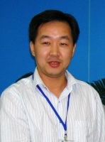 易国斌 照片