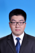 杨化龙 照片