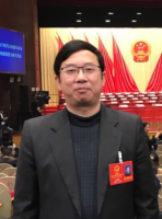 张晓刚 照片