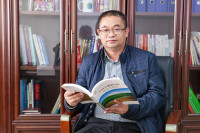 杨国义 照片