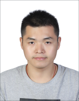 王刚正 照片