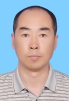 刘伟 照片