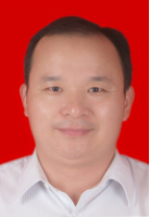 刘根 照片