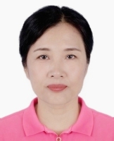 李欣 照片