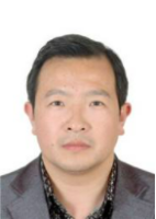 秦毅 照片