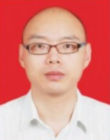 张世杰 照片
