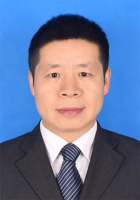邓国彬 照片