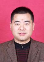李明 照片