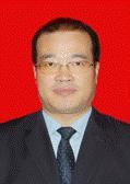 李明成 照片