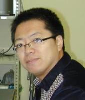 李洪宇 照片