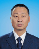 朴东春 照片