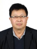 冯致 照片