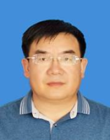 李志龙 照片