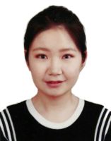 石玥 照片
