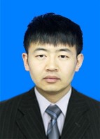 闫红强 照片